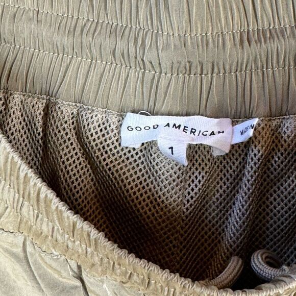 Good American Wide Leg Track Pant in Taupe Drawstring Sheen Size 1/Small - Picture 6 of 10